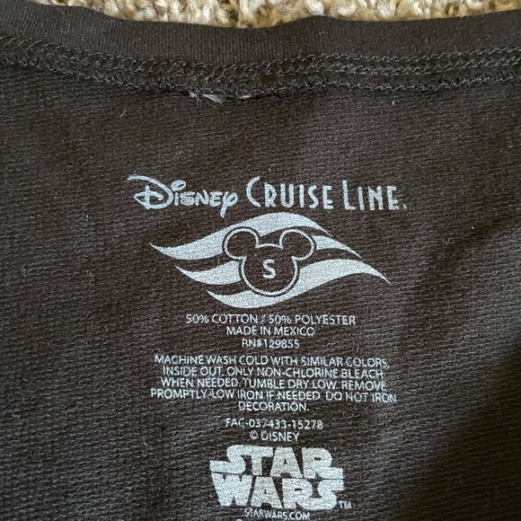 Star Wars Disney Cruise Line Licensed Black Shirt Size Small - Picture 3 of 3